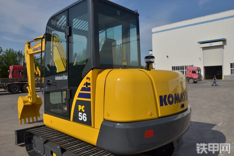 小松PC56-7挖掘机整机外观