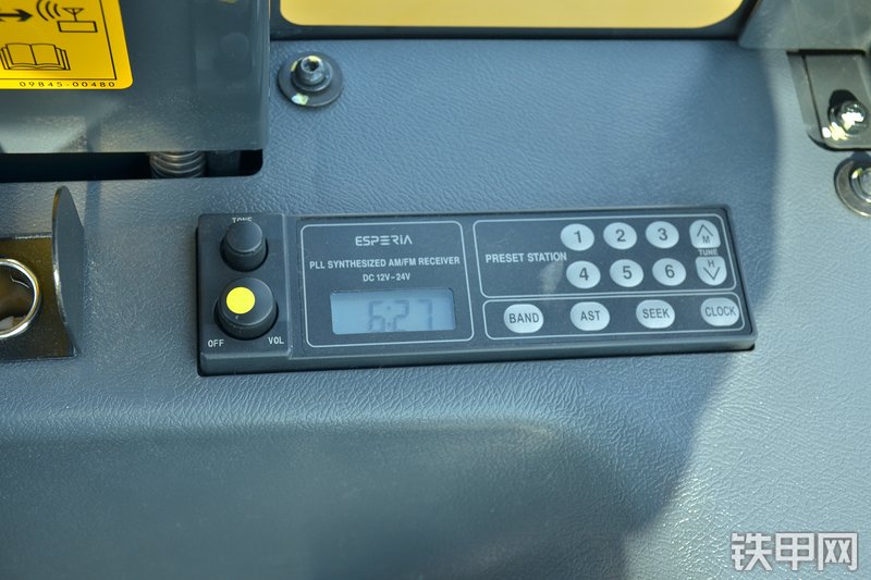 小松PC56-7挖掘机局部