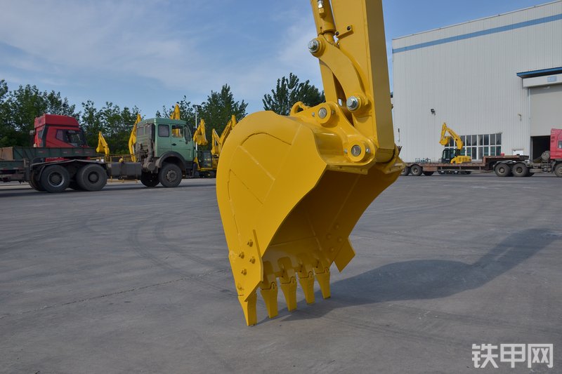 小松PC56-7挖掘机局部