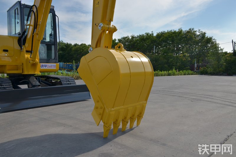 小松PC56-7挖掘机局部