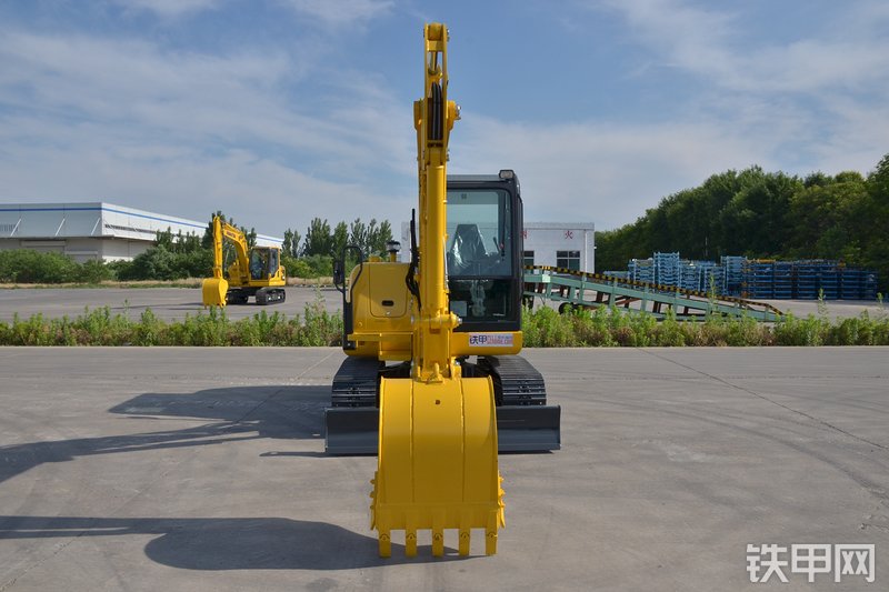 小松PC56-7挖掘机整机外观