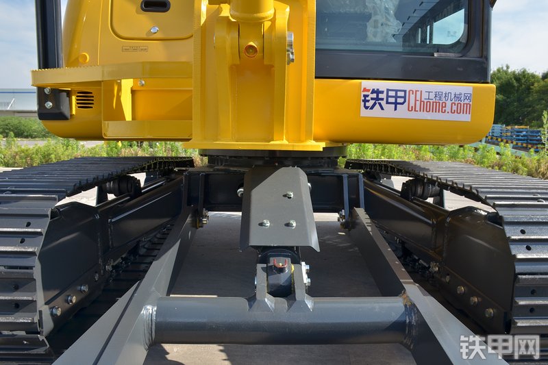 小松PC56-7挖掘机局部