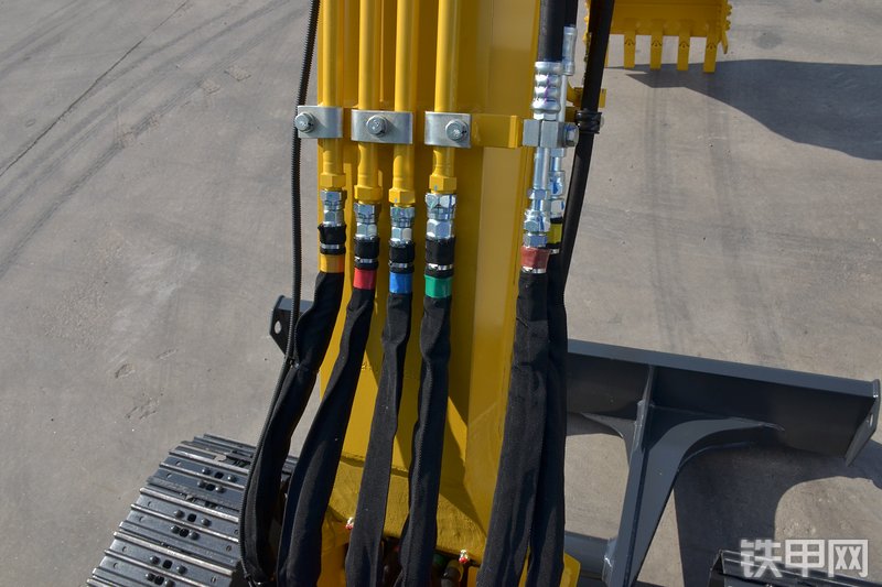 小松PC56-7挖掘机局部