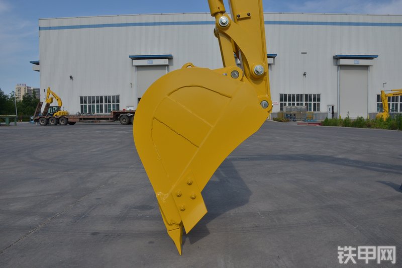 小松PC56-7挖掘机局部