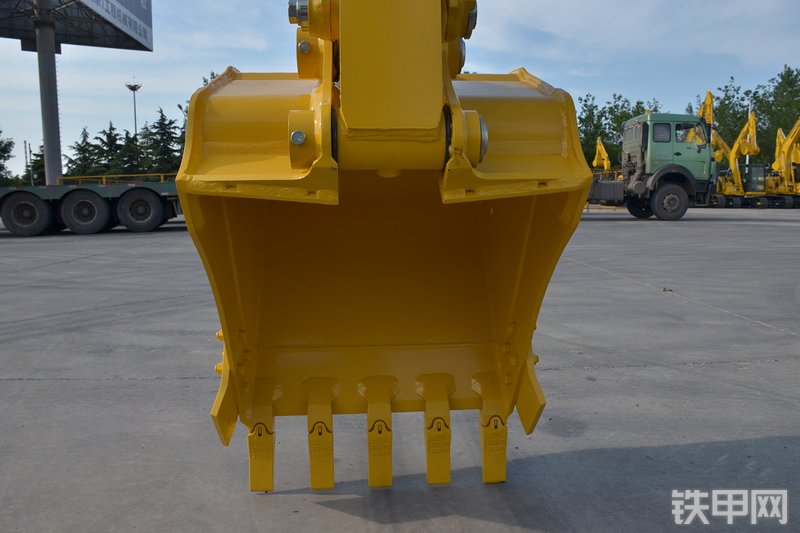 小松PC56-7挖掘机局部