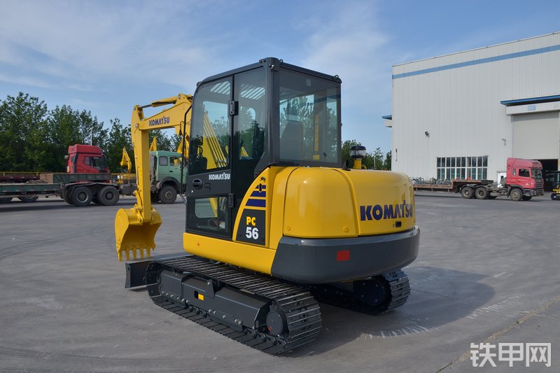 小松PC56-7挖掘机整机外观