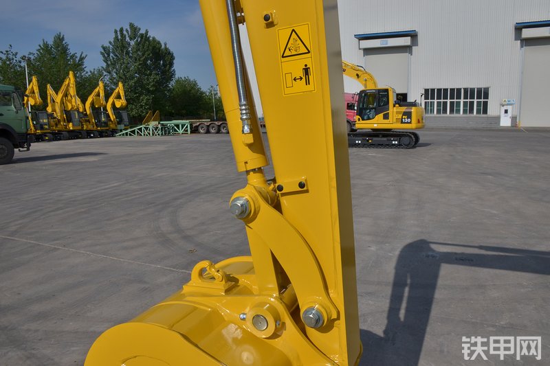 小松PC56-7挖掘机局部