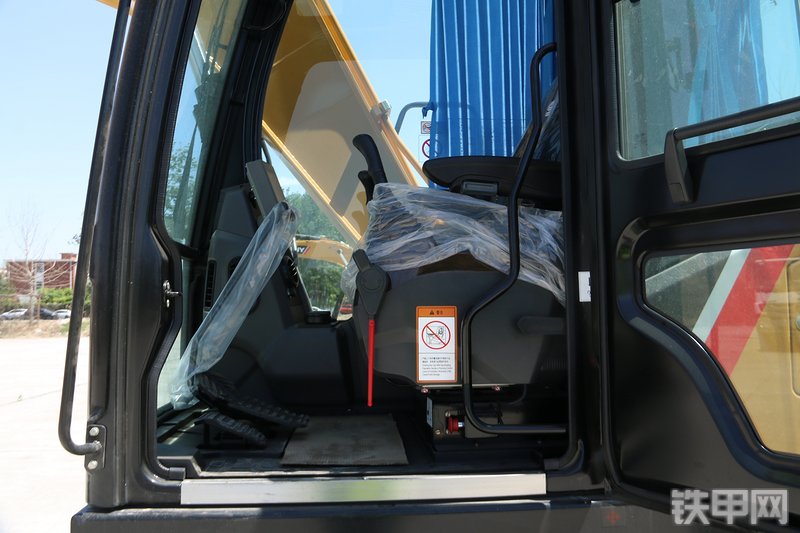 三一重工SY115C挖掘机局部