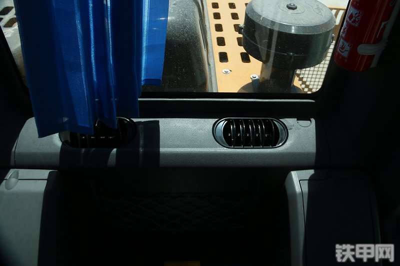 三一重工SY115C挖掘机局部