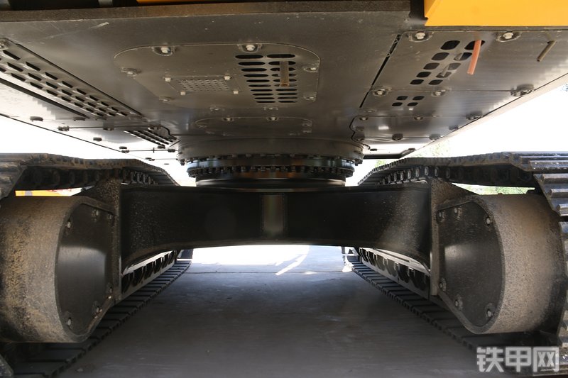 三一重工SY485H挖掘机局部