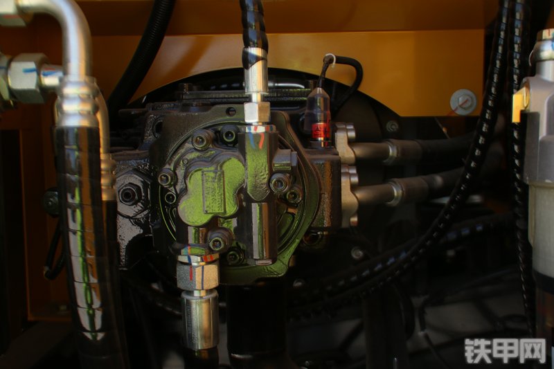 三一重工SY115C挖掘机局部