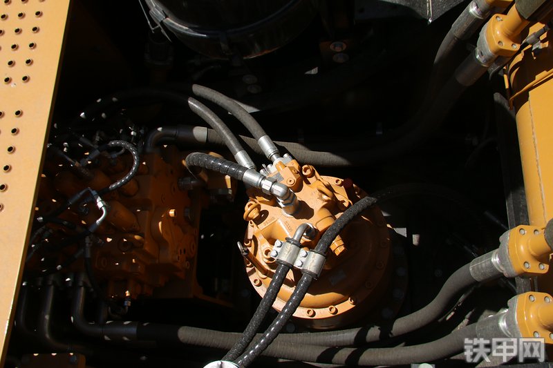 三一重工SY485H挖掘机局部