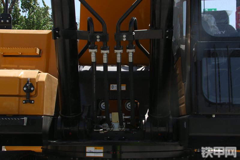 三一重工SY485H挖掘机局部