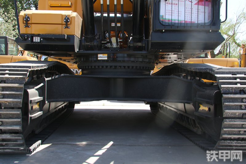 三一重工SY485H挖掘机局部