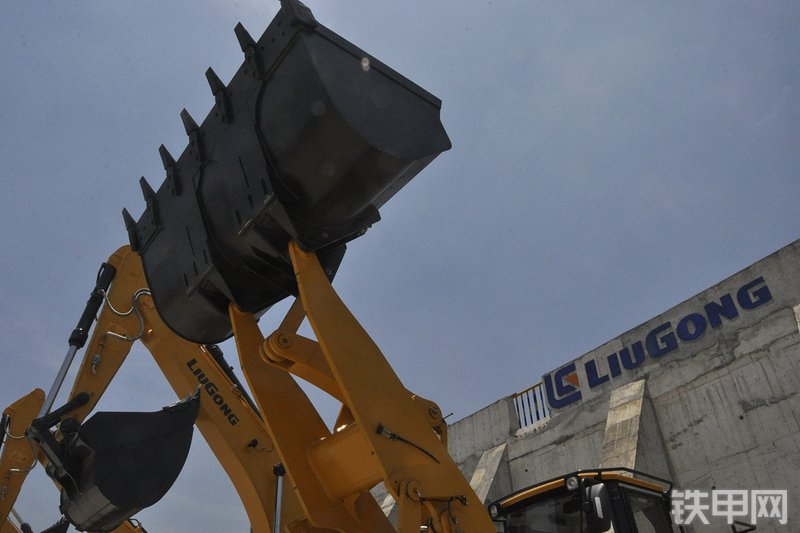 柳工VL80A装载机局部