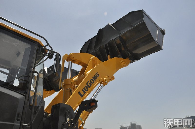 柳工CLG870H装载机局部