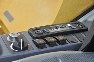 柳工CLG950E挖掘机局部
