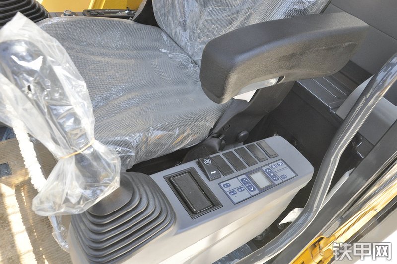 柳工CLG939E挖掘机局部