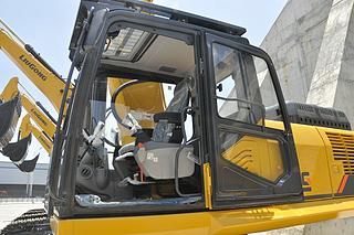 柳工CLG939E挖掘机局部