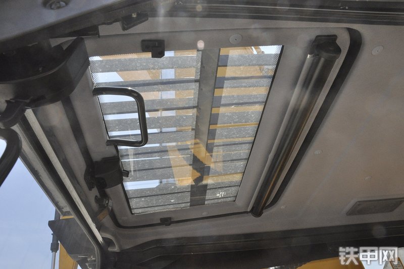 柳工CLG939E挖掘机局部