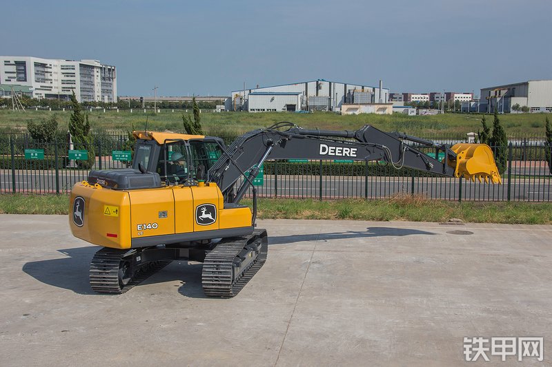约翰迪尔E140LC挖掘机整机外观