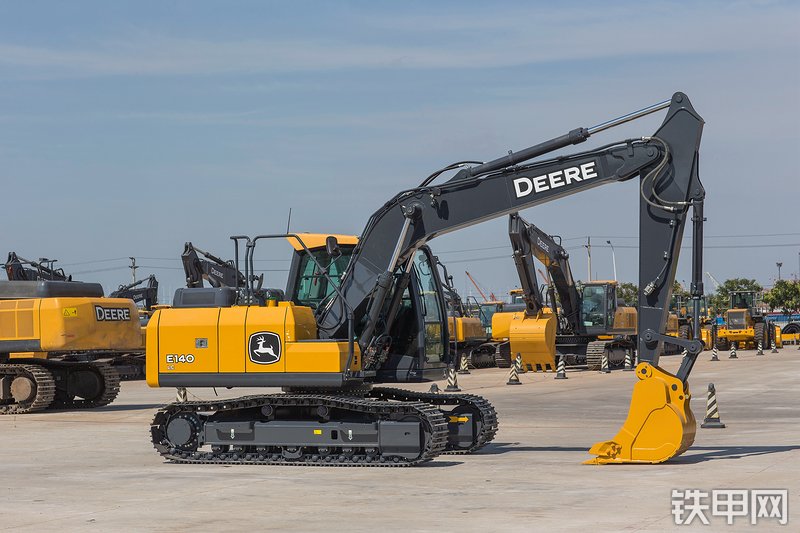 约翰迪尔E140LC挖掘机整机外观