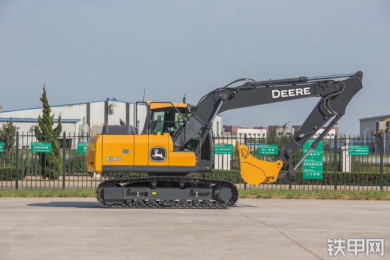约翰迪尔E140LC挖掘机整机外观