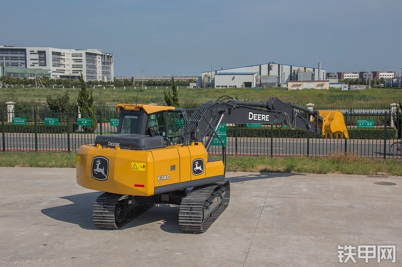 约翰迪尔E140LC挖掘机整机外观