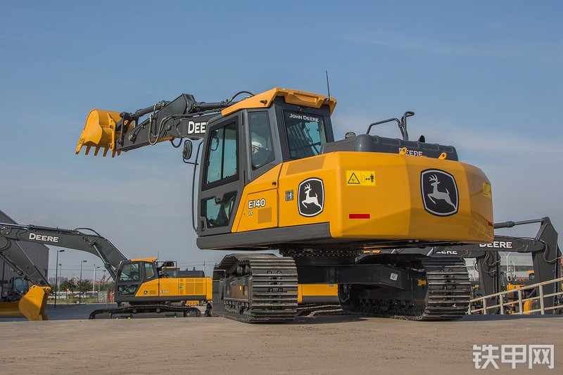 约翰迪尔E140LC挖掘机整机外观