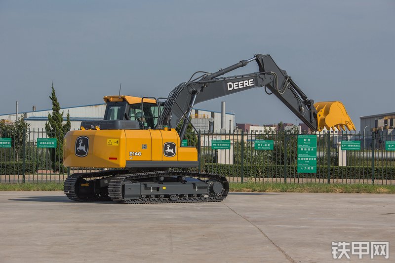 约翰迪尔E140LC挖掘机整机外观