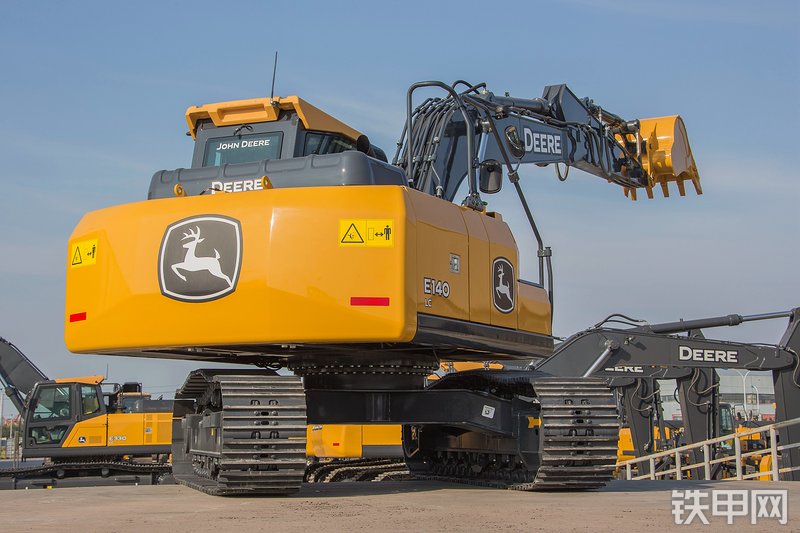 约翰迪尔E140LC挖掘机整机外观