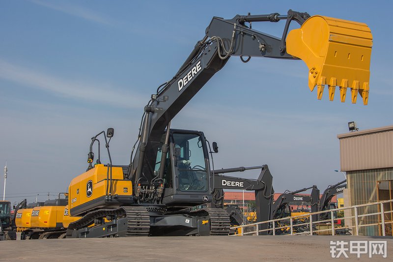 约翰迪尔E140LC挖掘机整机外观