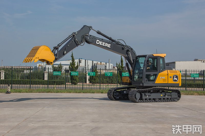 约翰迪尔E140LC挖掘机整机外观