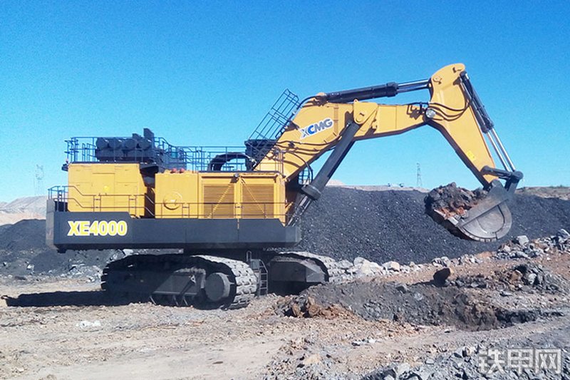 徐工XE4000矿用挖掘机整机外观