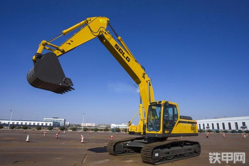 山东临工E6250F挖掘机整机外观