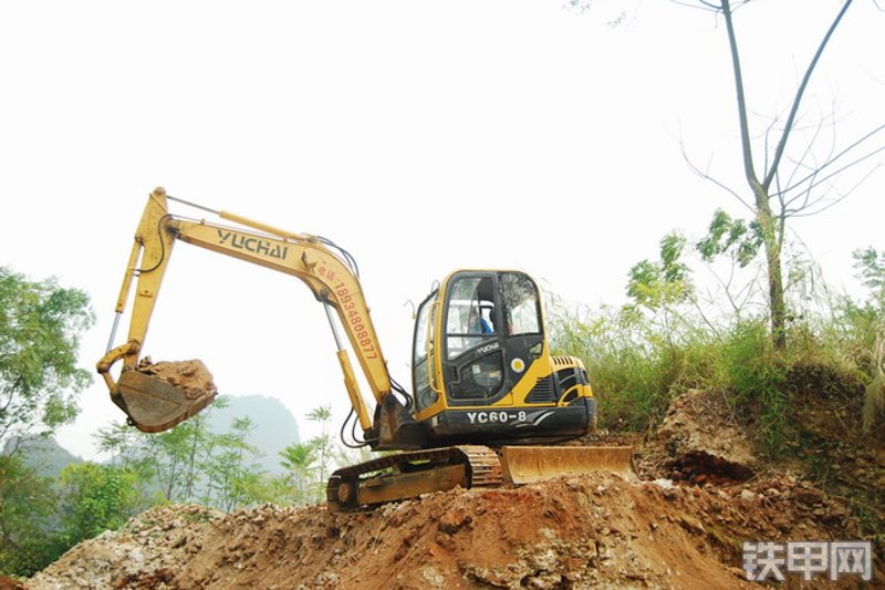 玉柴YC60-8挖掘机整机外观