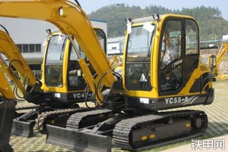 玉柴YC55-8挖掘机整机外观