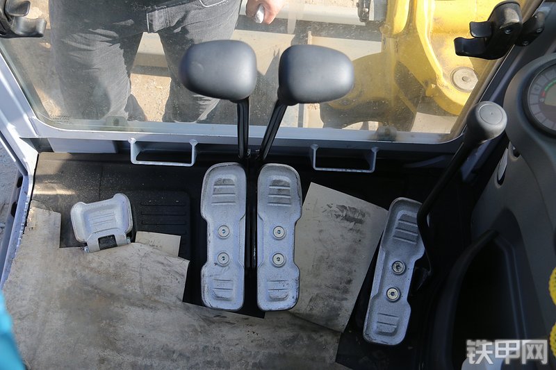 威克诺森50Z3挖掘机局部