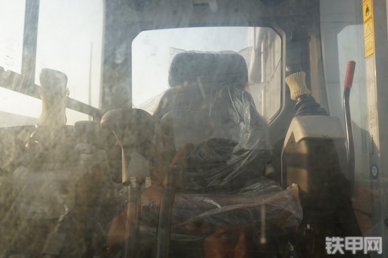 威克诺森50Z3挖掘机局部