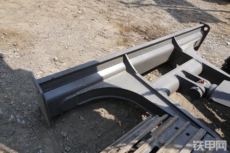 雷沃重工FR65E挖掘机局部