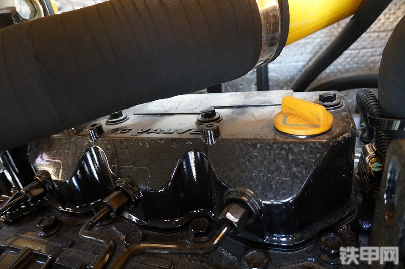 雷沃重工FR60E挖掘机局部