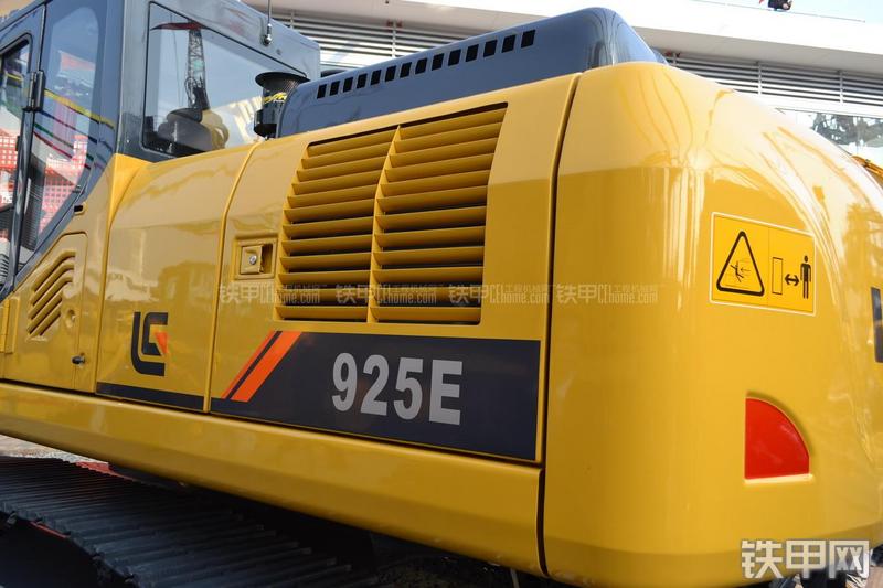 柳工CLG925E挖掘机局部