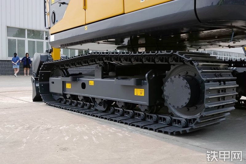 徐工XE75D挖掘机局部