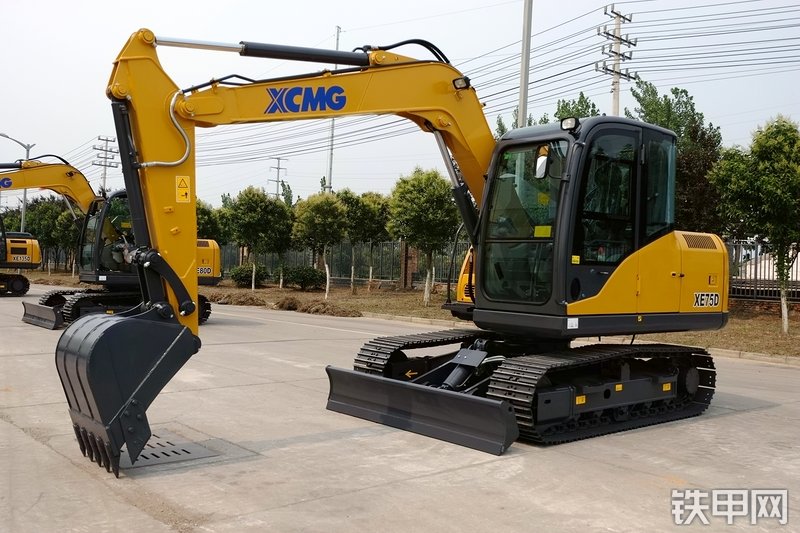 徐工XE75D挖掘机整机外观