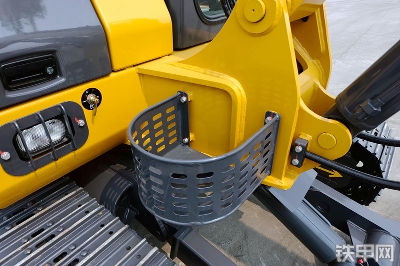 徐工XE60D挖掘机局部