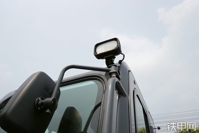 徐工XE55D挖掘机局部