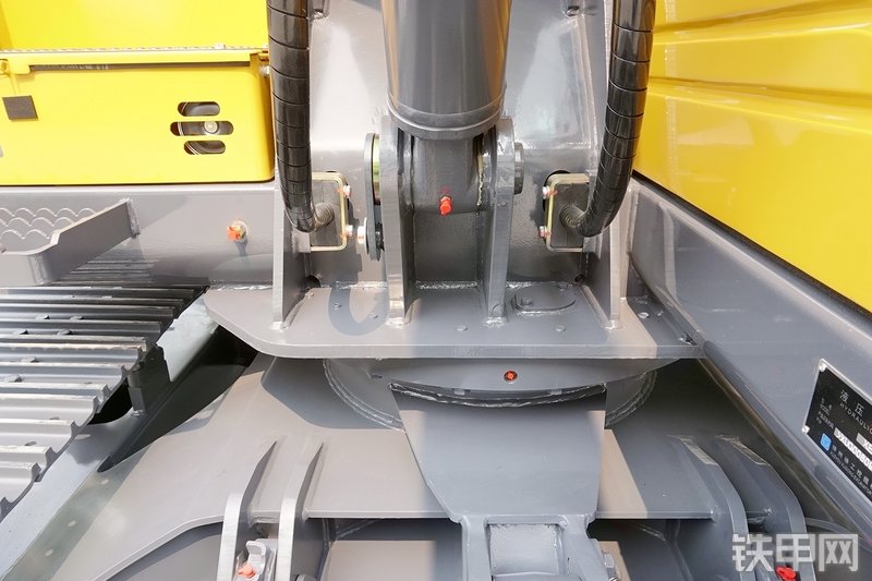 徐工XE80D挖掘机局部