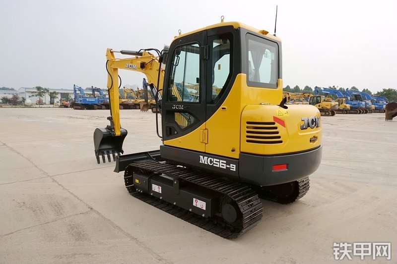 山重建机MC56-9挖掘机整机外观