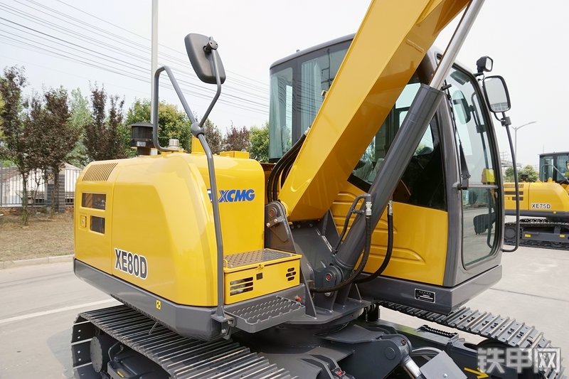 徐工XE80D挖掘机整机外观