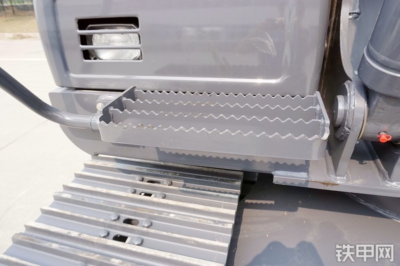 徐工XE150D挖掘机局部